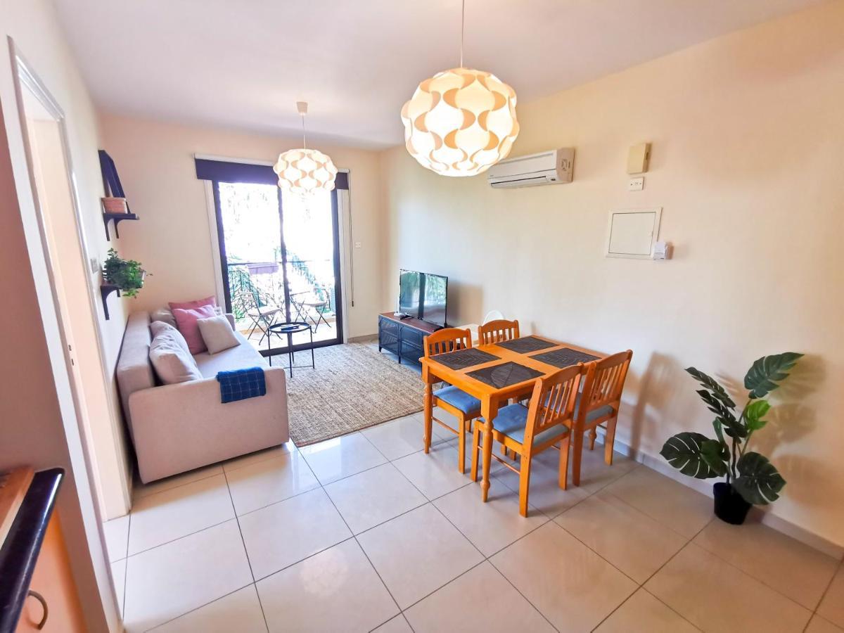 Sunny Pool Apartment Voroklini Exterior foto